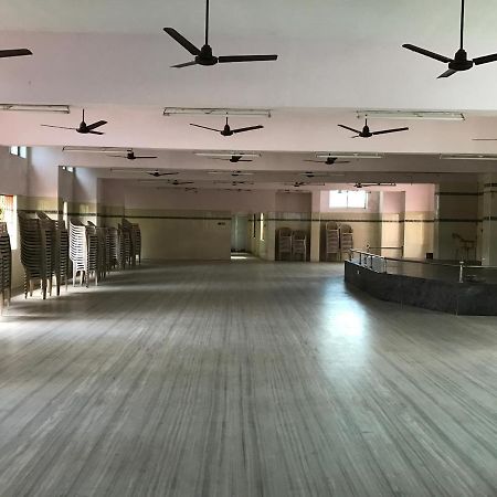 Sr Mahal & Lodge Kumbakonam Dış mekan fotoğraf