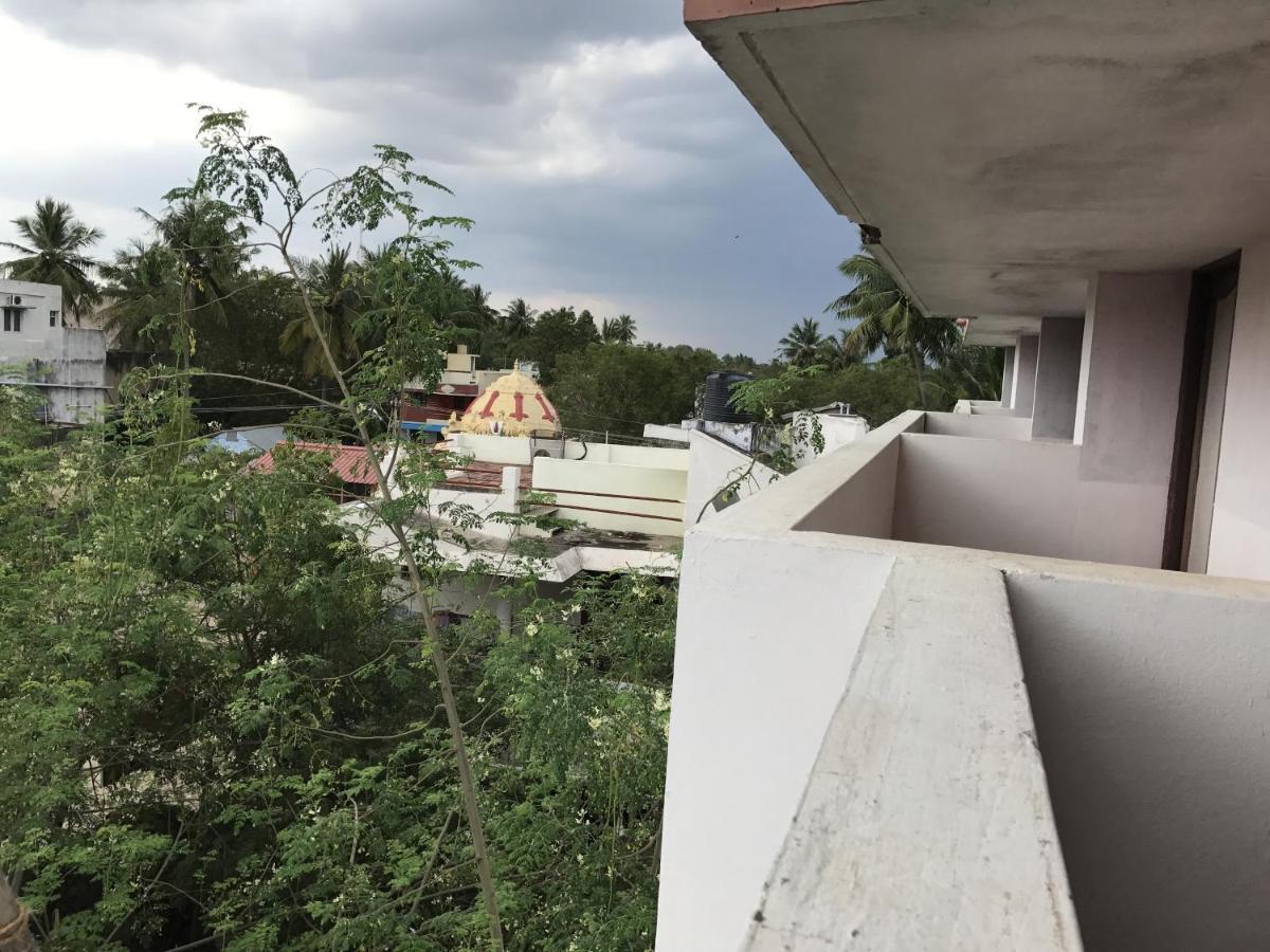 Sr Mahal & Lodge Kumbakonam Dış mekan fotoğraf
